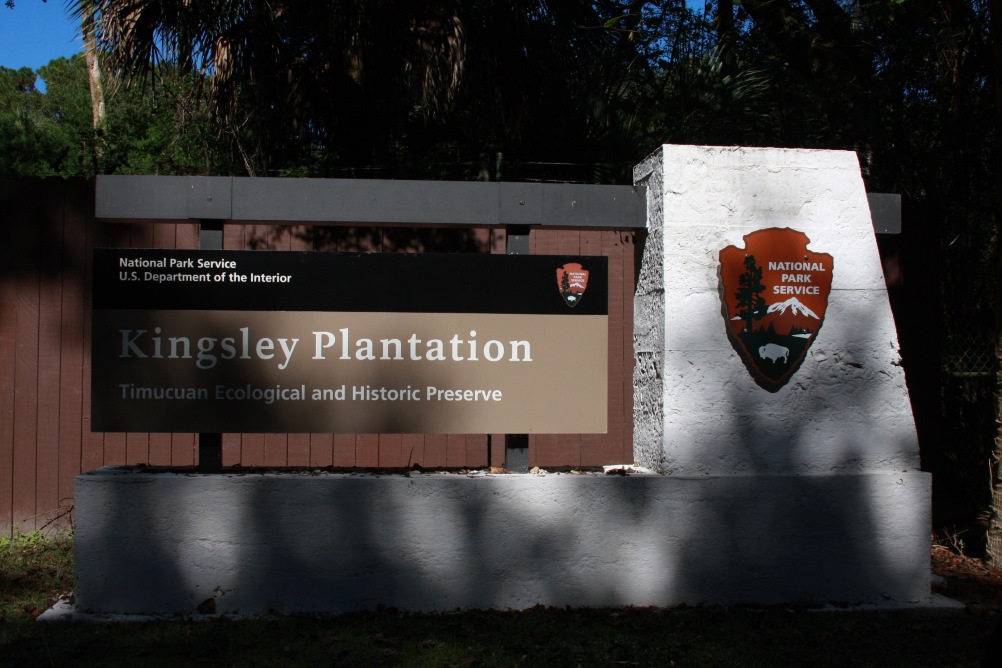 Park Sign Photo